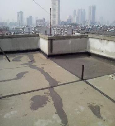 祁门漏水维修 楼顶漏水是什么原因，楼顶漏水维修方法是什么?